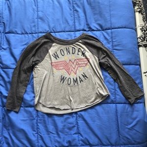 SOLD hollister cropped 3/4 sleeve shirt